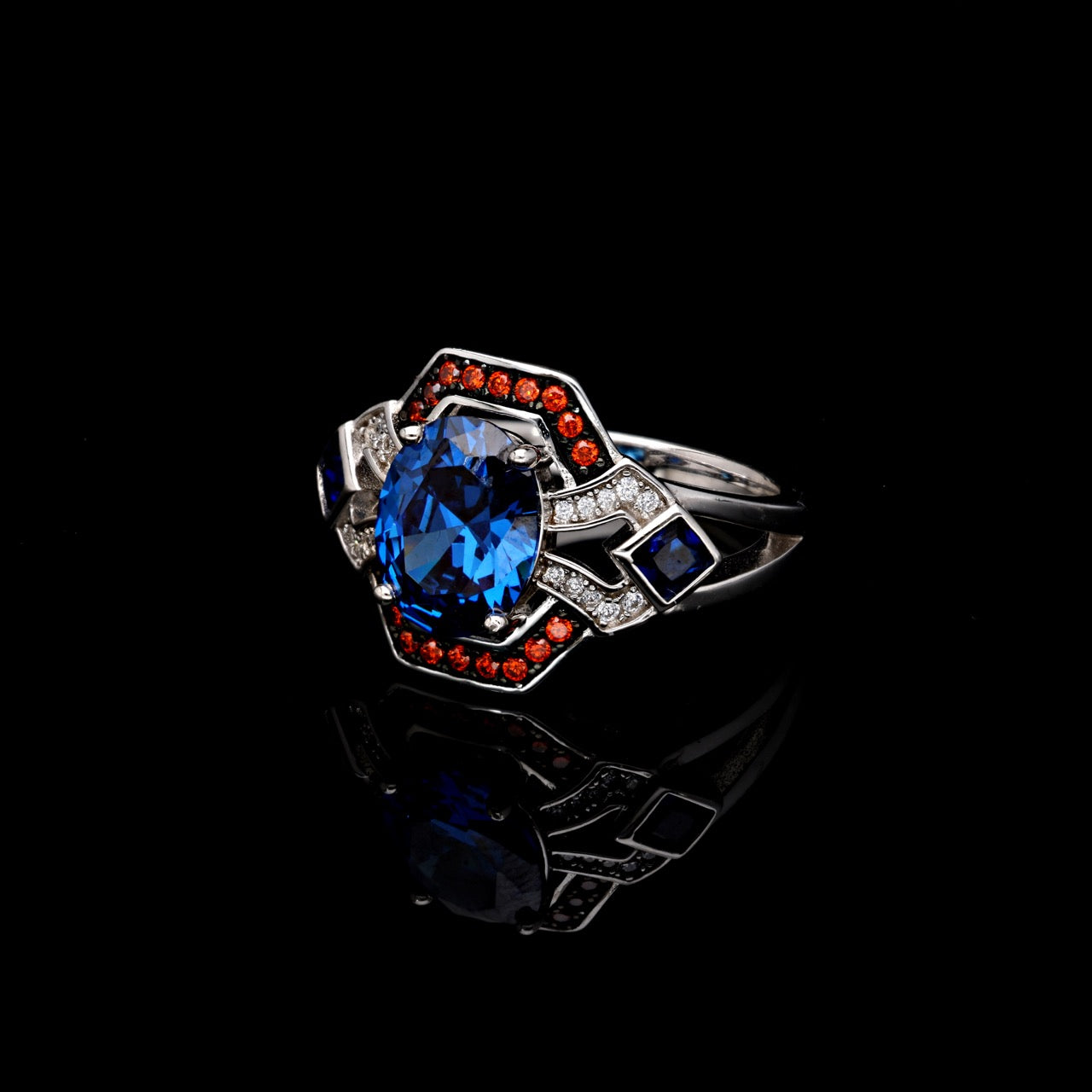 RING WITH SAPPHIRE SOLITAIRE CENTER STONE