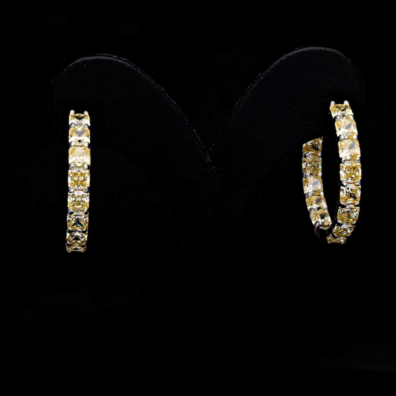 MID-SIZE YELLOW DIAMONDS CARRE-CUTSTONE HOOP EARRINGS