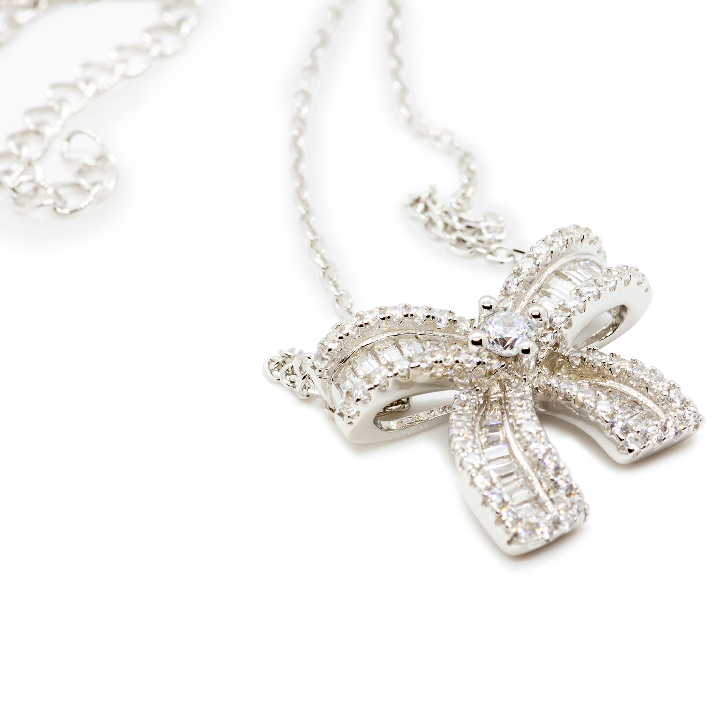 BOW NECKLACE NO 101