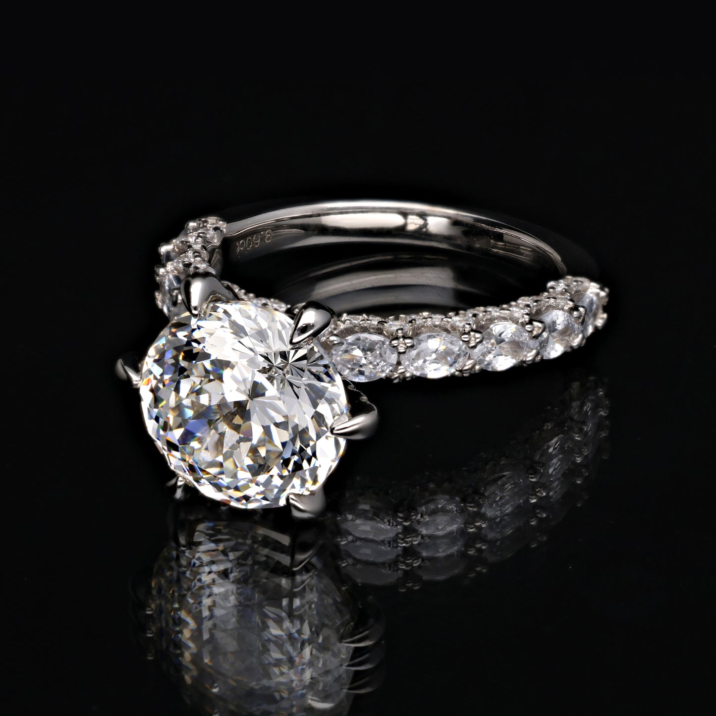 CLASSIC GRACE WEDDING RING