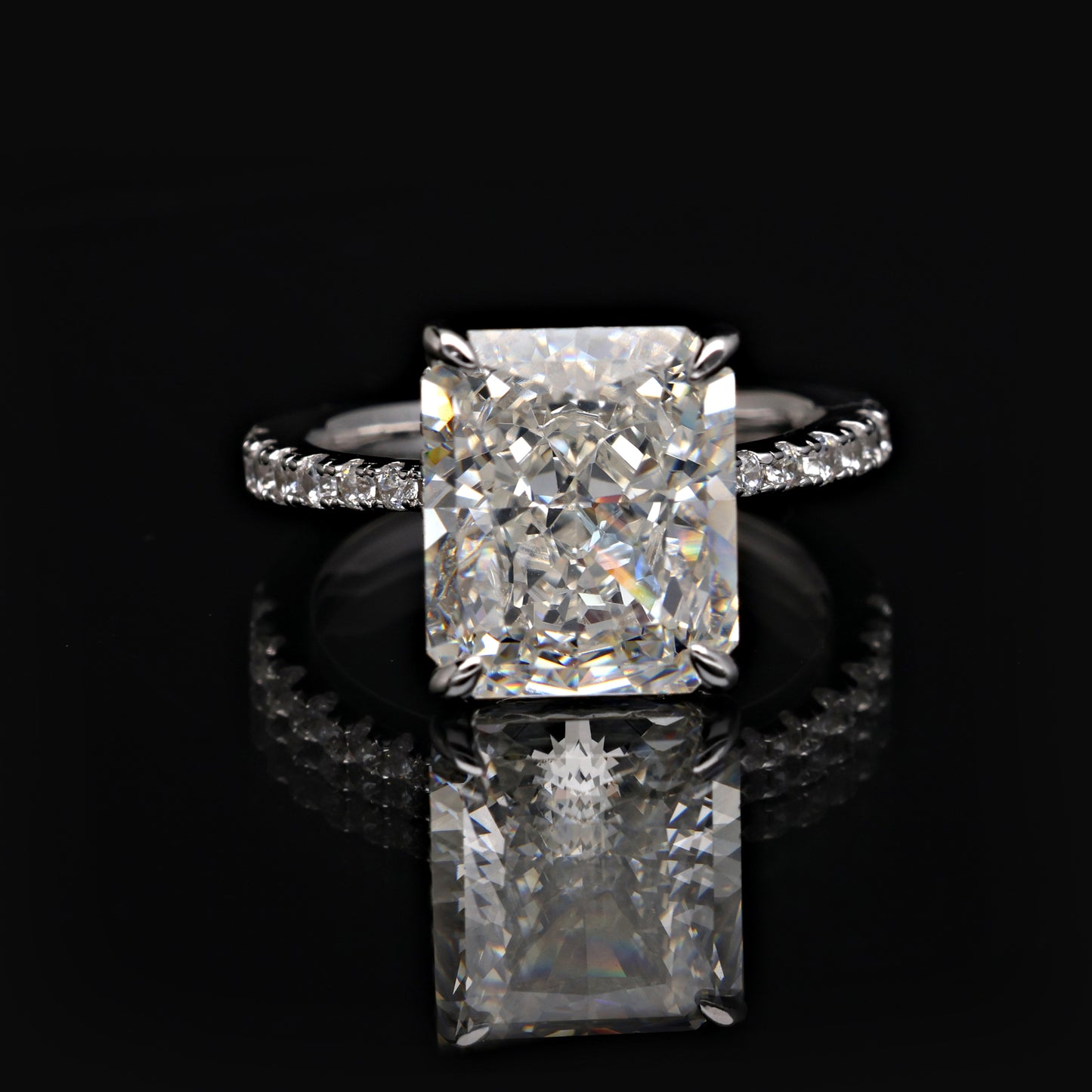 PRINCESS SOLITAIRE PAVE SIDE